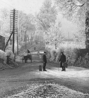 Road from Shipton to Winslow